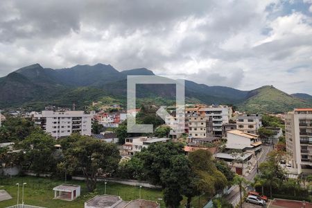 Apartamento à venda com 77m², 3 quartos e 2 vagasVista