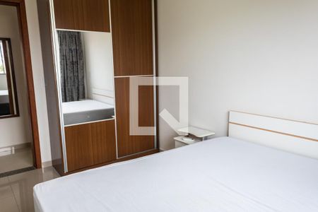 Quarto de apartamento para alugar com 1 quarto, 52m² em Guilhermina, Florianópolis