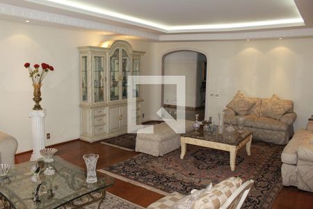 Apartamento à venda com 5 quartos, 350m² em Santa Cecilia, São Paulo