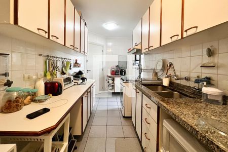 Apartamento à venda com 87m², 3 quartos e 2 vagasCozinha