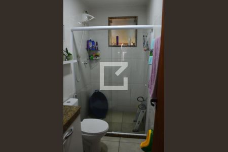 Casa à venda com 74m², 2 quartos e 1 vagaBanheiro social 2