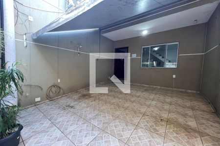 Casa à venda com 74m², 2 quartos e 1 vagaGaragem
