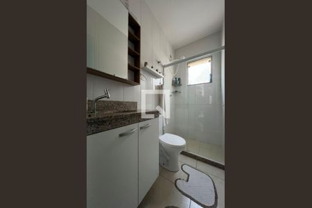 Casa à venda com 74m², 2 quartos e 1 vagaBanheiro social 1