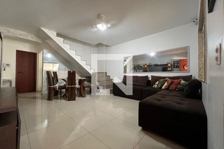 Sala de casa à venda com 2 quartos, 74m² em Curicica, Rio de Janeiro