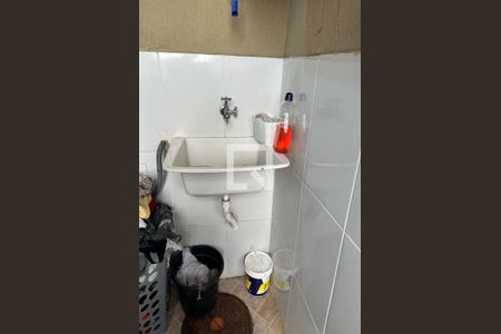 Casa à venda com 74m², 2 quartos e 1 vagaÁrea de Serviço