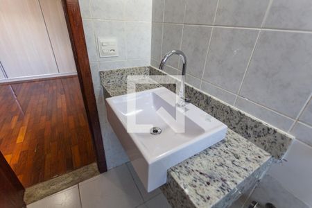 Apartamento à venda com 95m², 3 quartos e 2 vagasPia do Banheiro da Suíte