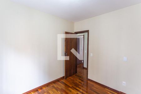 Apartamento à venda com 95m², 3 quartos e 2 vagasQuarto 3