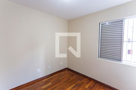 Apartamento à venda com 95m², 3 quartos e 2 vagasQuarto 2
