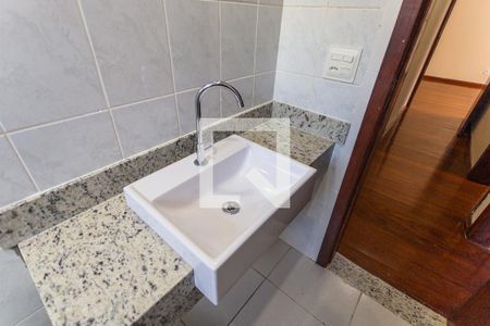 Apartamento à venda com 95m², 3 quartos e 2 vagasPia do Banheiro Social