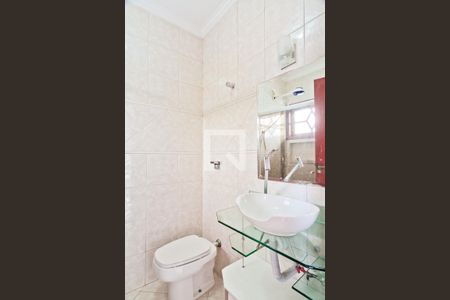 Casa à venda com 200m², 3 quartos e 5 vagasBanheiro da Suíte