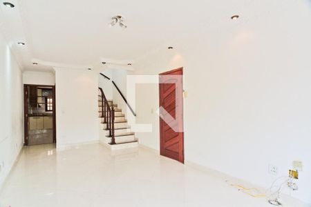 Sala de casa à venda com 3 quartos, 200m² em Parque São Domingos, São Paulo