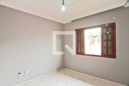 Casa à venda com 200m², 3 quartos e 5 vagasQuarto 2