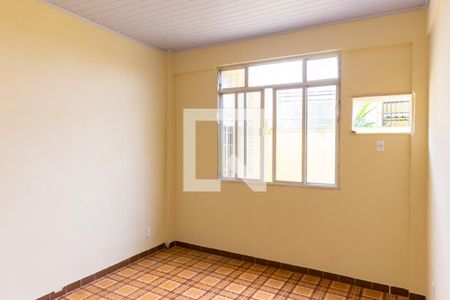 Casa para alugar com 1 quarto, 45m² em Vista Alegre, Rio de Janeiro