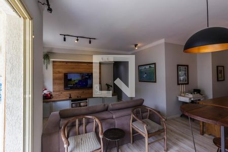 sala de estar de apartamento para alugar com 2 quartos, 84m² em Alphaville, Santana de Parnaíba