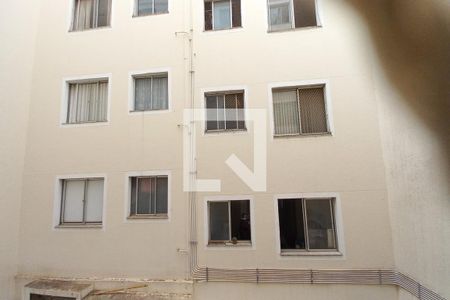 Apartamento à venda com 55m², 2 quartos e 1 vaga Apartamento à venda com 55m², 2 quartos e 1 vagaVista da área de serviço