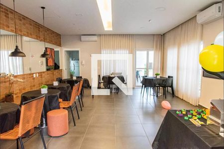 Apartamento à venda com 49m², 2 quartos e sem vaga Apartamento à venda com 49m², 2 quartos e sem vagaÁrea comum - Salão de festas