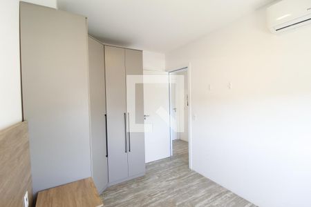 Quarto  de apartamento para alugar com 1 quarto, 43m² em Jardim do Salso, Porto Alegre