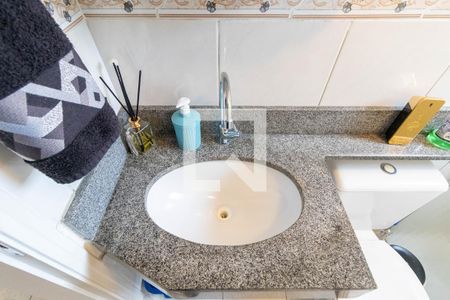 Apartamento à venda com 68m², 3 quartos e 1 vaga Apartamento à venda com 68m², 3 quartos e 1 vagaBanheiro Social