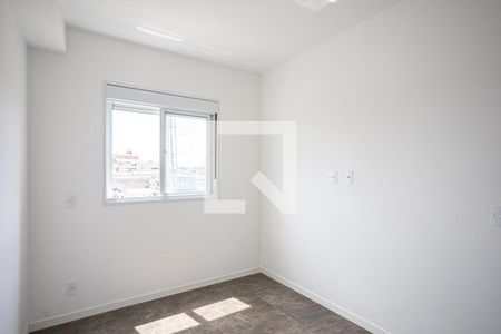 Quarto 1 de apartamento para alugar com 2 quartos, 39m² em Jardim Copiúva, Carapicuíba