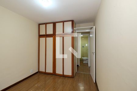 Apartamento para alugar com 83m², 2 quartos e 1 vagaQuarto - Armários