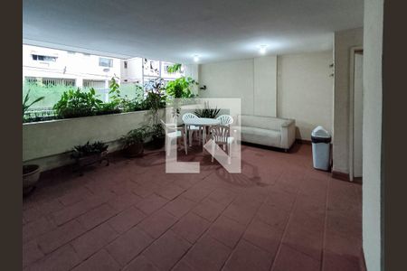 Apartamento para alugar com 83m², 2 quartos e 1 vagaÁrea comum - Salão de festas