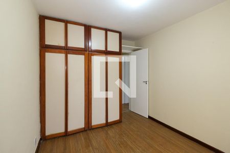 Apartamento para alugar com 83m², 2 quartos e 1 vagaQuarto - Armários