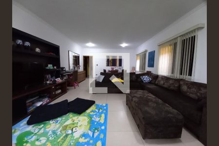 Casa à venda com 300m², 4 quartos e 6 vagas