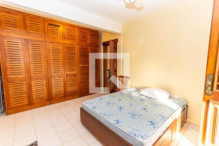 Casa à venda com 400m², 5 quartos e 2 vagas Casa à venda com 400m², 5 quartos e 2 vagasQuarto 2