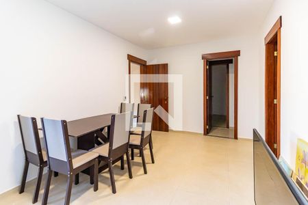Casa à venda com 400m², 5 quartos e 2 vagas Casa à venda com 400m², 5 quartos e 2 vagasSala Andar Superior
