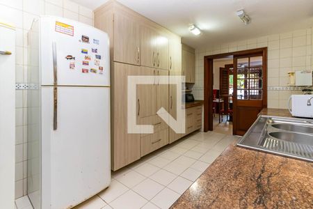 Casa à venda com 400m², 5 quartos e 2 vagas Casa à venda com 400m², 5 quartos e 2 vagasCozinha
