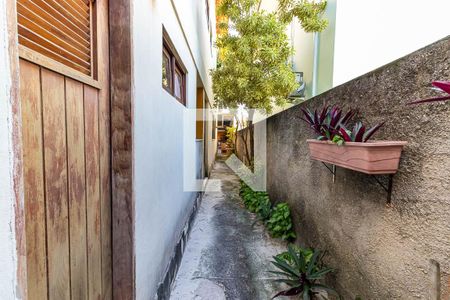 Casa à venda com 400m², 5 quartos e 2 vagas Casa à venda com 400m², 5 quartos e 2 vagasÁrea Externa