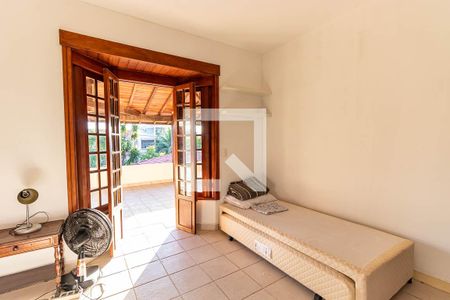 Casa à venda com 400m², 5 quartos e 2 vagas Casa à venda com 400m², 5 quartos e 2 vagasQuarto 3