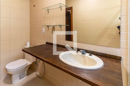 Casa à venda com 400m², 5 quartos e 2 vagas Casa à venda com 400m², 5 quartos e 2 vagasBanheiro Quarto 5
