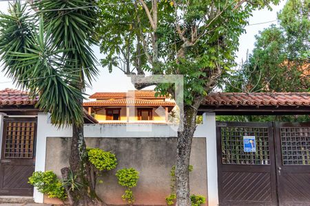 Fachada Plaquinha de casa à venda com 5 quartos, 400m² em Camboinhas, Niterói