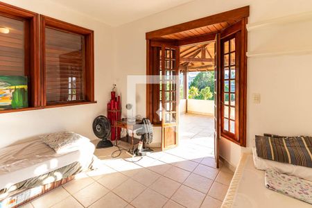 Casa à venda com 400m², 5 quartos e 2 vagas Casa à venda com 400m², 5 quartos e 2 vagasQuarto 3