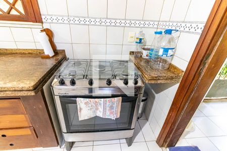 Casa à venda com 400m², 5 quartos e 2 vagas Casa à venda com 400m², 5 quartos e 2 vagasCozinha