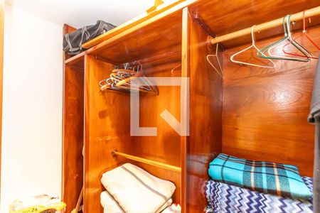 Casa à venda com 400m², 5 quartos e 2 vagas Casa à venda com 400m², 5 quartos e 2 vagasCloset da suíte 1