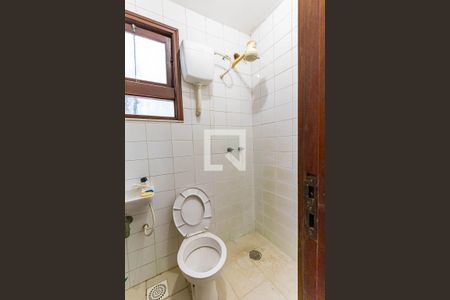 Casa à venda com 400m², 5 quartos e 2 vagas Casa à venda com 400m², 5 quartos e 2 vagasBanheiro de serviço