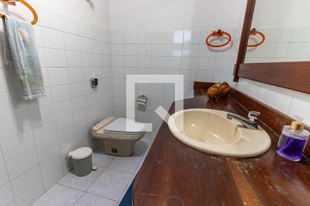 Casa à venda com 400m², 5 quartos e 2 vagas Casa à venda com 400m², 5 quartos e 2 vagasBanheiro Área Externa