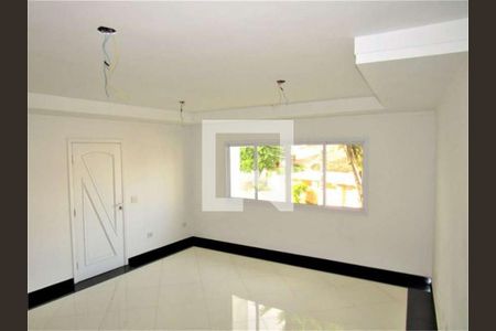 Casa à venda com 3 quartos, 200m² em Cambuci, São Paulo