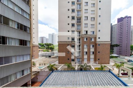 Vista da Sala de apartamento para alugar com 2 quartos, 70m² em Água Verde, Curitiba