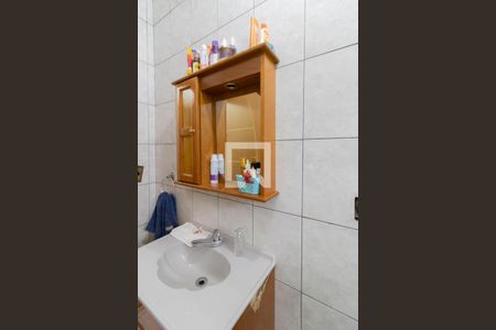 Casa à venda com 127m², 3 quartos e 2 vagas Casa à venda com 127m², 3 quartos e 2 vagasBanheiro