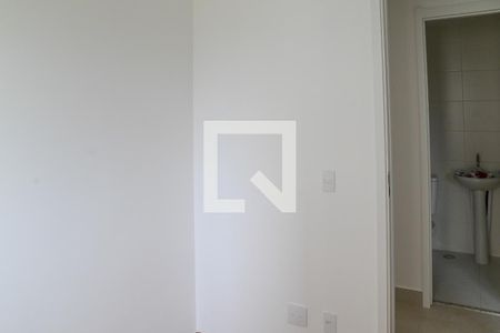 Quarto 1 de apartamento à venda com 2 quartos, 32m² em Parque Fongaro, São Paulo