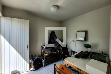 Casa à venda com 262m², 4 quartos e 2 vagasQuarto de Serviço