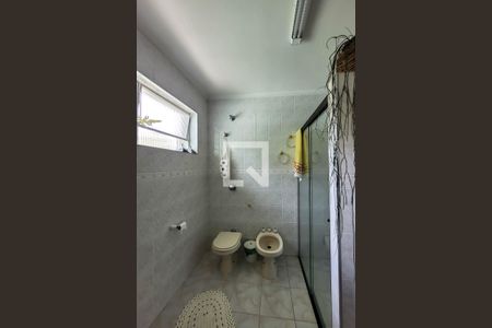 Casa à venda com 262m², 4 quartos e 2 vagasBanheiro Social