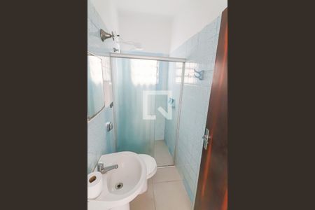 Banheiro de casa para alugar com 1 quarto, 70m² em Jardim das Esmeraldas, São Paulo