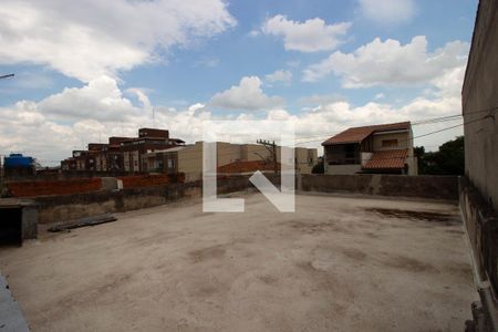 Casa à venda com 120m², 3 quartos e 2 vagas Casa à venda com 120m², 3 quartos e 2 vagasTerraço