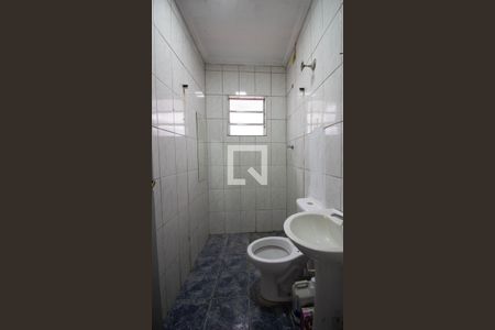 Casa à venda com 120m², 3 quartos e 2 vagas Casa à venda com 120m², 3 quartos e 2 vagasBanheiro