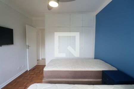 Quarto de apartamento para alugar com 3 quartos, 107m² em Jardim Las Palmas, Guarujá