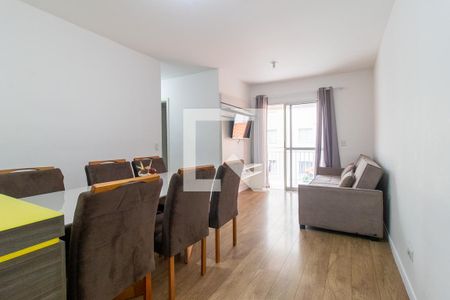 Sala de apartamento para alugar com 3 quartos, 75m² em Capão Raso, Curitiba